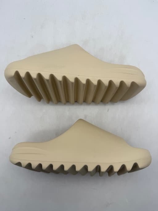 Yeezy Slide 'Bone'