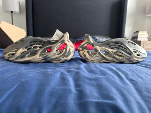 Yeezy Foam Runner MXT 'Moon Grey' (2021)