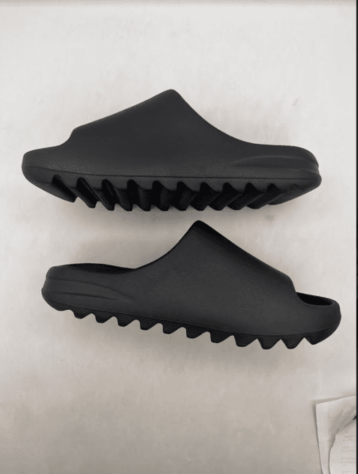 Yeezy Slide 'Onyx' Used