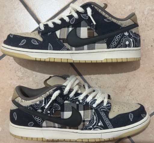 Nike SB x Travis Scott Dunk Low 'Cactus Jack' (2020)