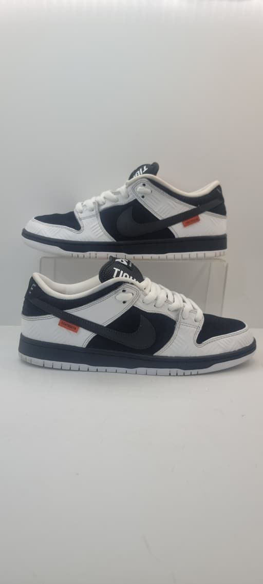 Nike SB x TIGHTBOOTH Dunk Low (2023)