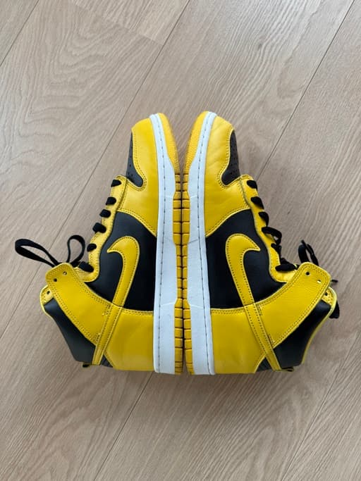 Nike Dunk High 'Varsity Maize' (2020)