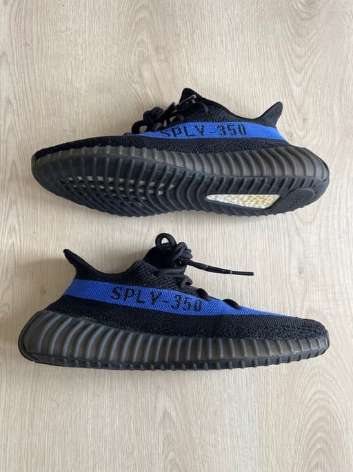 Yeezy Boost 350 V2 'Dazzling Blue' (2022)