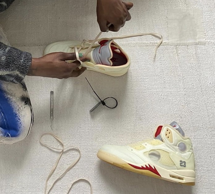Off-White Air Jordan 5 White On Foot Laces