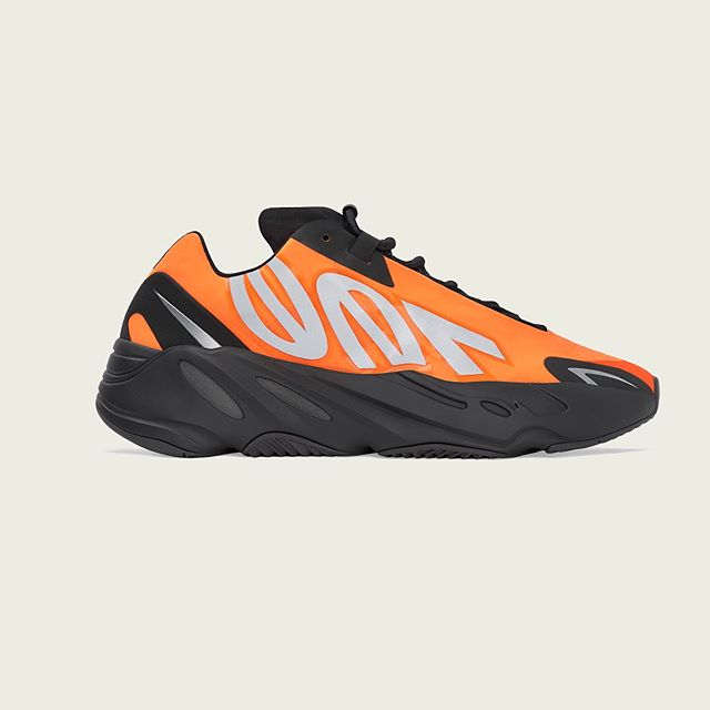 adidas Yeezy Boost 700 MNVNN Orange Right Lateral