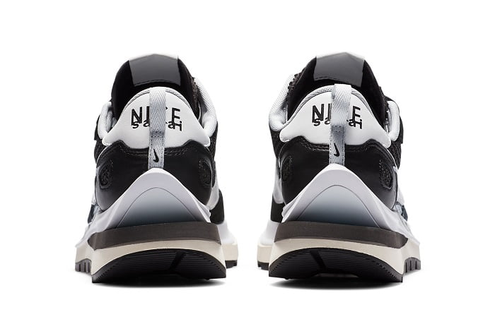 sacai x Nike Vaporwaffle Negro 5