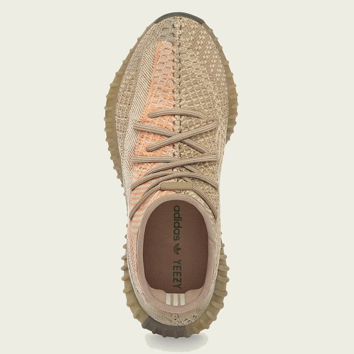adidas Yeezy Boost 350 V2 Arena Taupe 3 minutos